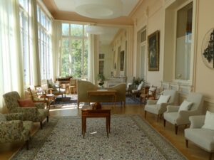 2504-caux-035